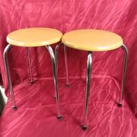 2 stabile Hocker Küchenhocker Stapelhocker Buche Chrom Sachsen - Bad Lausick Vorschau