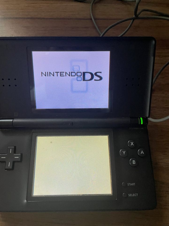 Nintendo Ds Lite inkl Spiel in Panitzsch