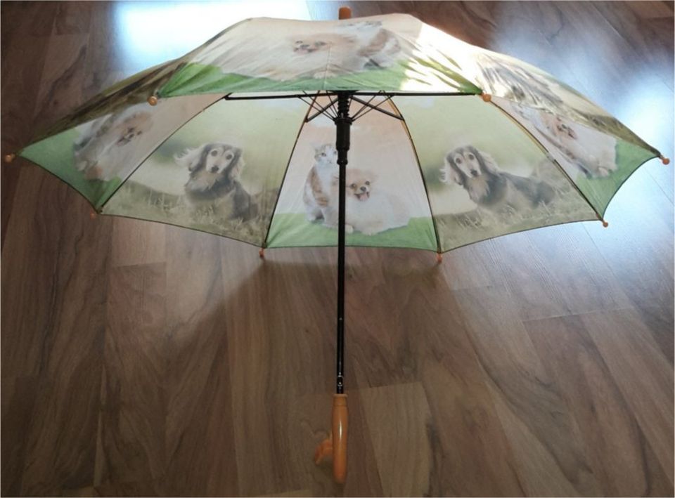 süßer Kinder-Regenschirm mit Automatik + Tierbildern - neuwertig in Stadtbergen