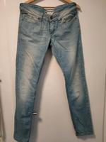Levi's Damen Jeans Gr 30 /34 im guten Zustand Hessen - Lich Vorschau