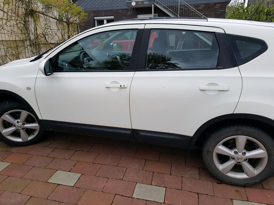 Nissan Qashqai in Misselwarden