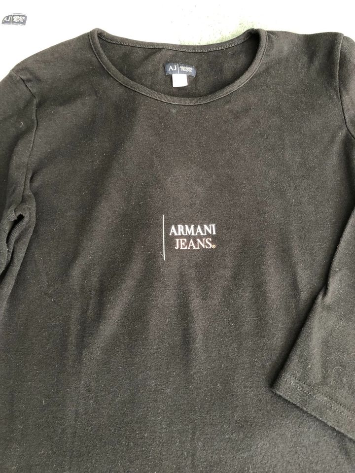 Armani Jeans 2 Designer-T-Shirts Damen Langarm in Wuppertal