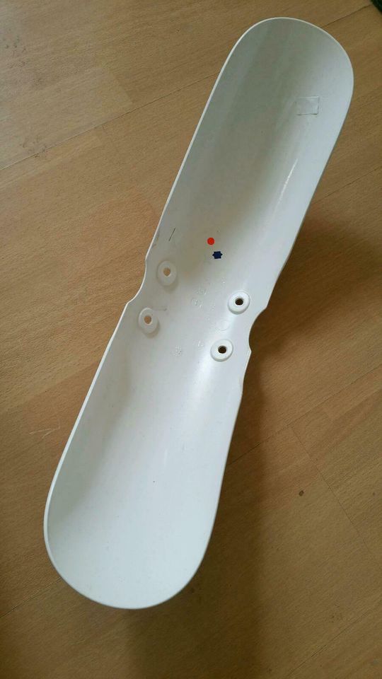 orig. Triumph Bonneville T100 Front Fender Neu in Frankfurt am Main