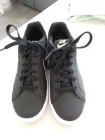 Nike Sneaker Turnschuhe Neu Gr.  36,5 Saarland - Bexbach Vorschau