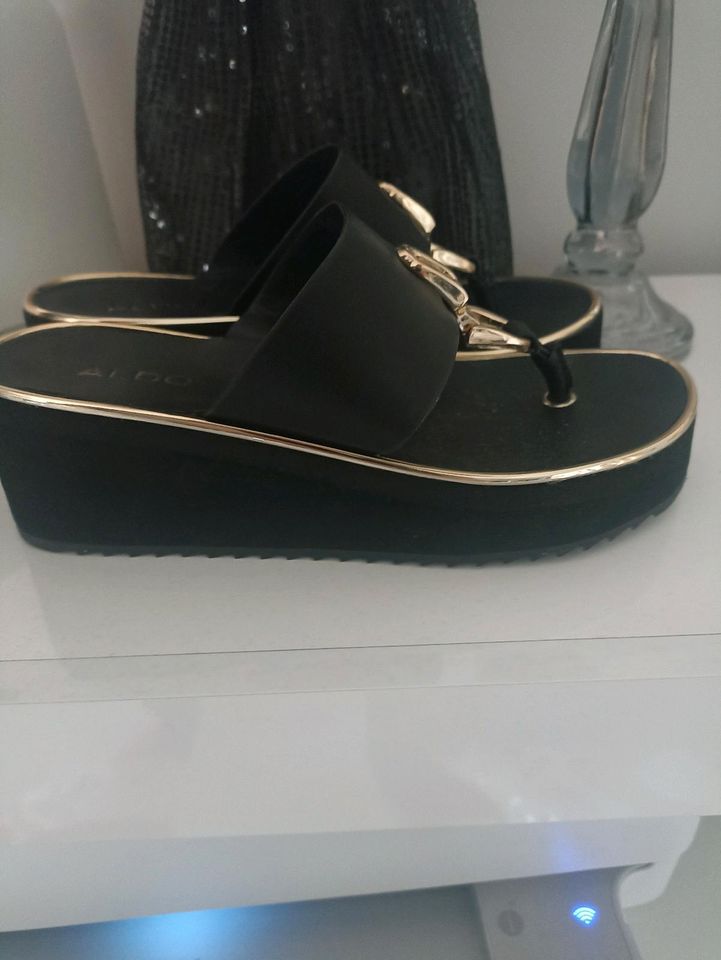 ALDO Plateau Keilabsatz Wedges Größe 37 Sandalen Sandaletten in Oberhausen