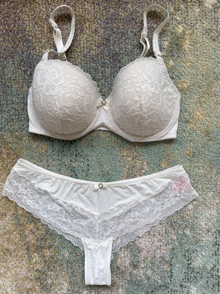 hunkemöller BH Set weiß 75F / L in Duisburg