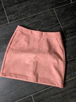 neuwertig Vero Moda Gr M rosa Rock samt Rose Bayern - Herzogenaurach Vorschau