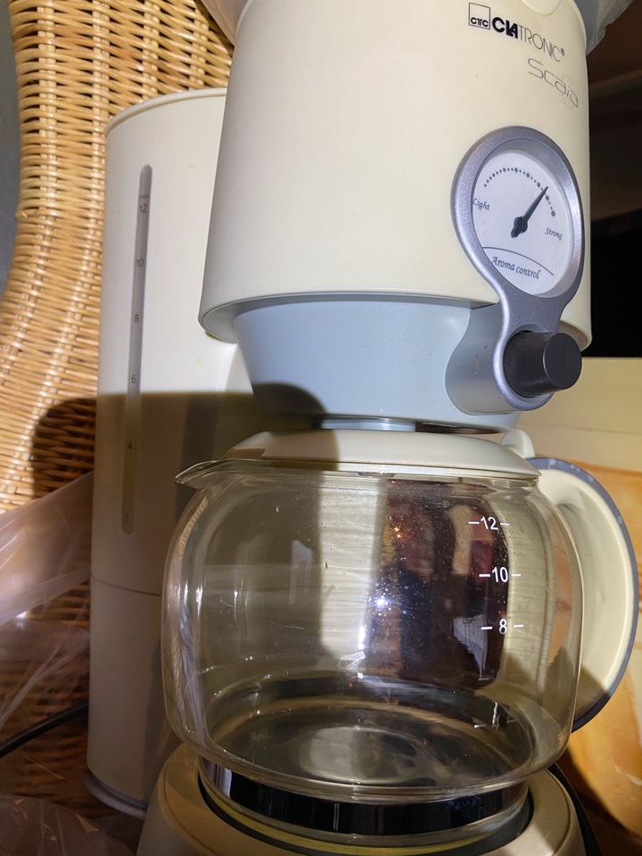Kaffeemaschine, Toaster und Wasserkocher in Creme/silber in Flöha 