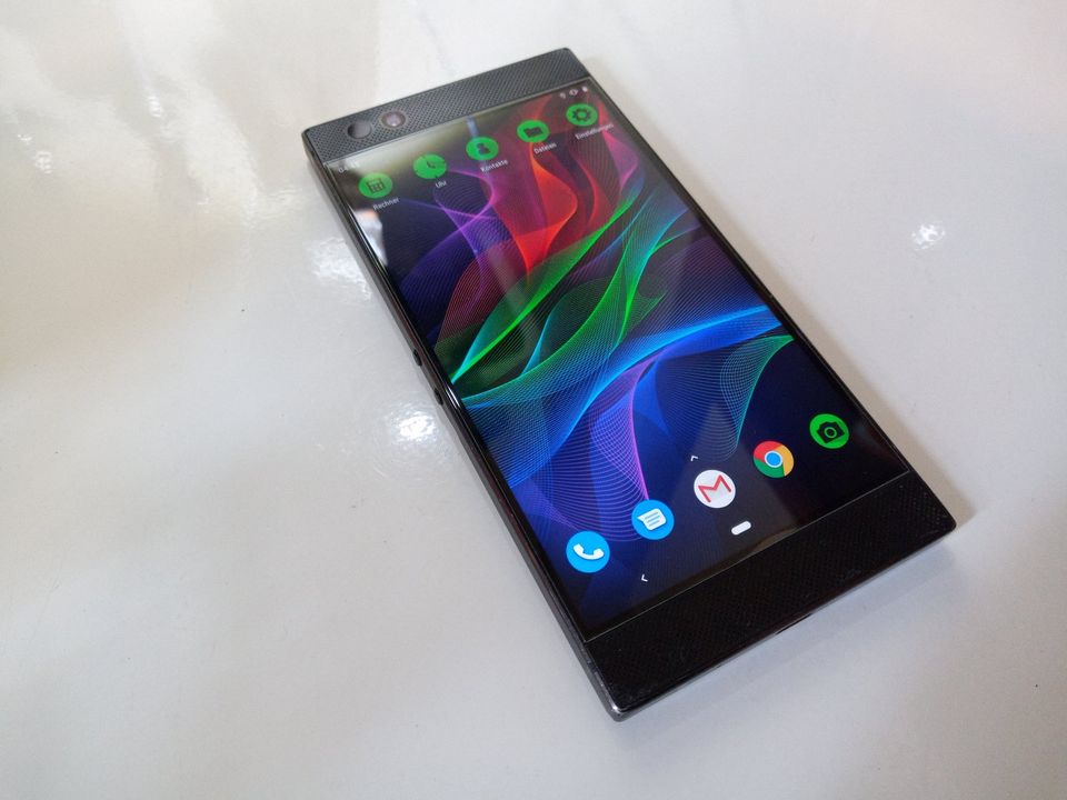 Razer Phone Gaming Smartphone 8GB/64GB mit Kishi Controller in Wiesbaden