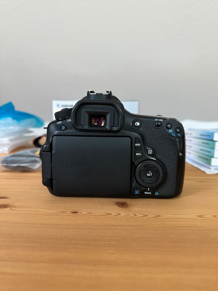 Canon EOS 60D Body SLR-Digitalkamera inkl. 3 Akkus & Verpackung in Bottrop
