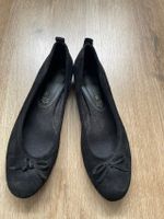 Tamaris Ballerinas schwarz Gr. 38 Leder wie neu Nordrhein-Westfalen - Krefeld Vorschau