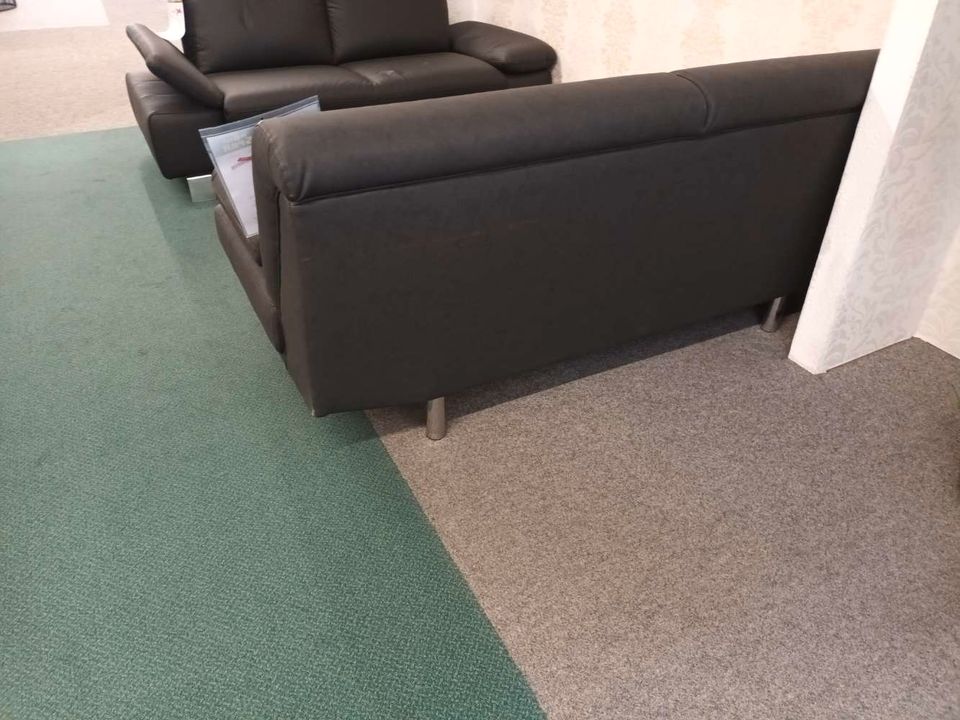2 sitzer Sofa , Dekor: Schwarz,  statt 649€ in Meißen