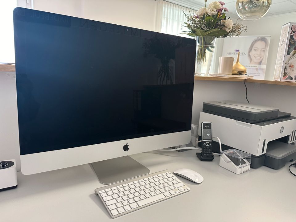 iMac 27", 5 K Retina,3,4 Ghz i5, 8GB RAM, 1TB HDD, wie neu in OVP in Radebeul