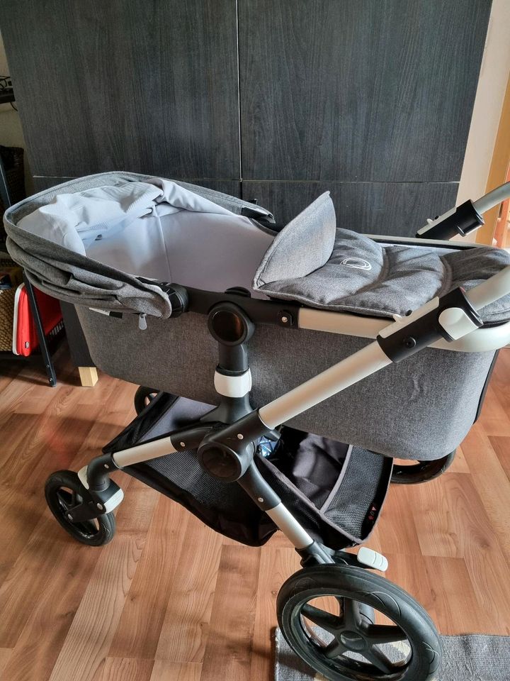 Bugaboo Fox Kinderwagen Grey Melange Full Set in Ahrensfelde