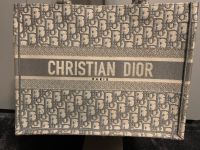 Christian Dior Book Tote, Neupreis 2.700€, mit Rechnung Nordrhein-Westfalen - Willich Vorschau