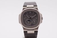 Patek Philippe Nautilus 5712G 2022 Full Set LC100 Frankfurt am Main - Sachsenhausen Vorschau