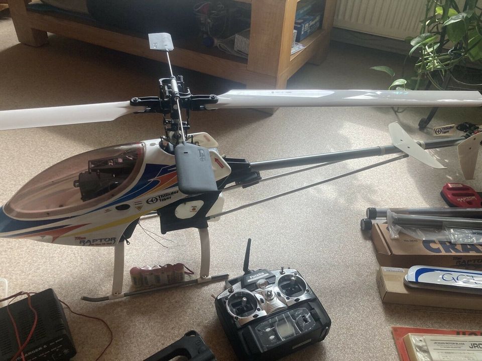 Modellhubschrauber Titan Raptor 3D Heli in Karlstadt