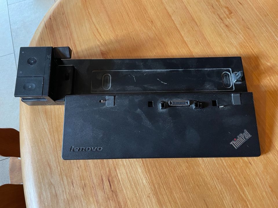 Lenovo Thinkpad Dockingstation 40A2 in Ergoldsbach