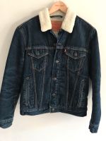 Levi’s Jeansjacke S • Sherpa Trucker • Teddyfutter • top Zustand Hamburg-Nord - Hamburg Winterhude Vorschau