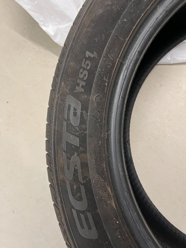 Sommerreifen Kumho Ecsta 215/55 R18 95H in Hamburg