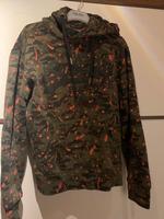 Superdry Sweatshirt Gr. XL Kr. Altötting - Tüßling Vorschau