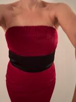 Neu Satin Kleid rot schwarz schulterfrei Gr M Kr. München - Aschheim Vorschau