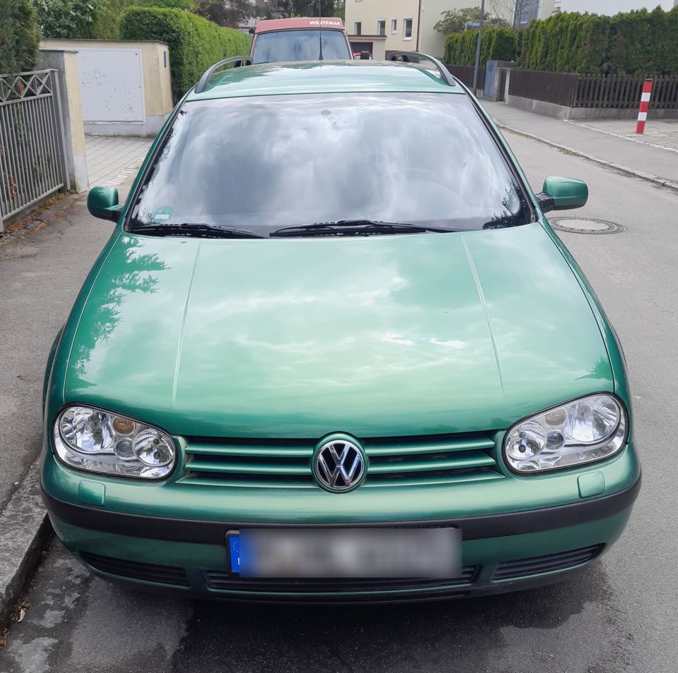 VW Golf 4 Variant 1.6 16V Edition, Camping in München