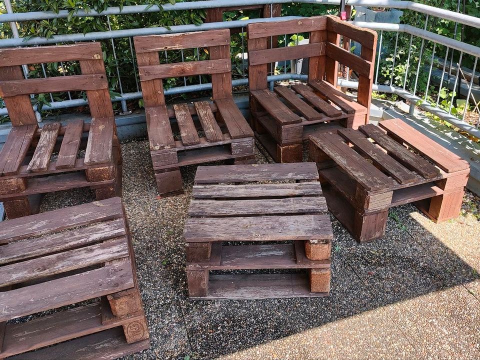 Paletten Couch Sofa Terrasse Garten Möbel Kissen Lasur in Stuttgart