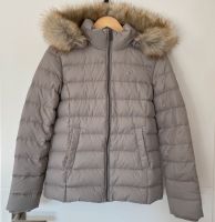 Tommy Hilfiger graue Daunenjacke Damen Winterjacke Jacke Gr. M Gyhum - Hesedorf  Vorschau