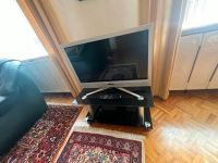 Kleiner Fernseher inklusive fernsehertisch zu verkaufen Hessen - Linden Vorschau