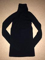 Pullover von Uniqlo Größe S dkl.blau Wolle Stuttgart - Stuttgart-Ost Vorschau