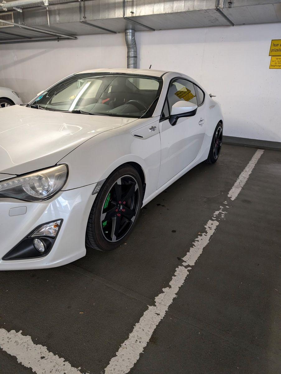 Abbildung des Autos Toyota GT86 2,0-l-Boxerm…