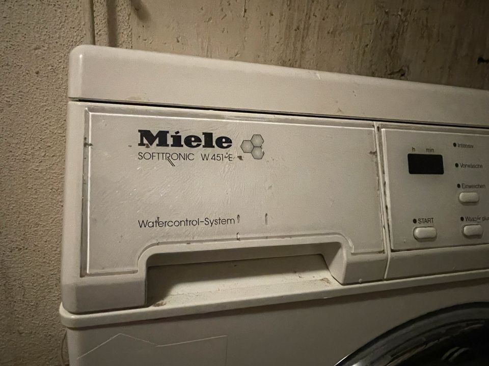 Miele Waschmaschine 2 Stück 100€ in Dormagen