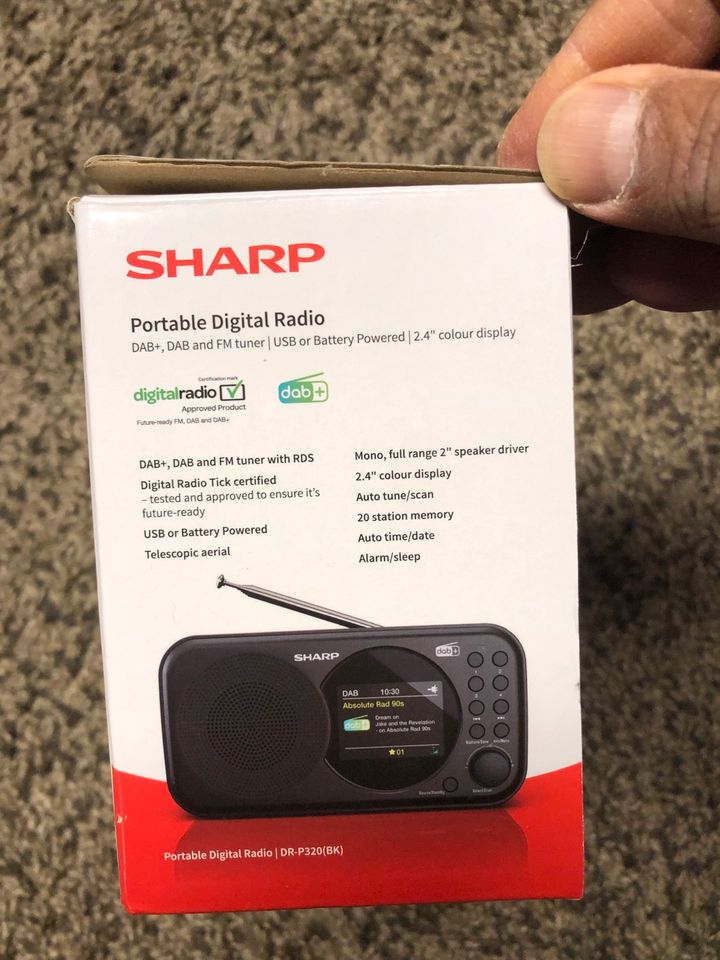 Sharp DR-P420 DAB+ Digital Radio in Köln