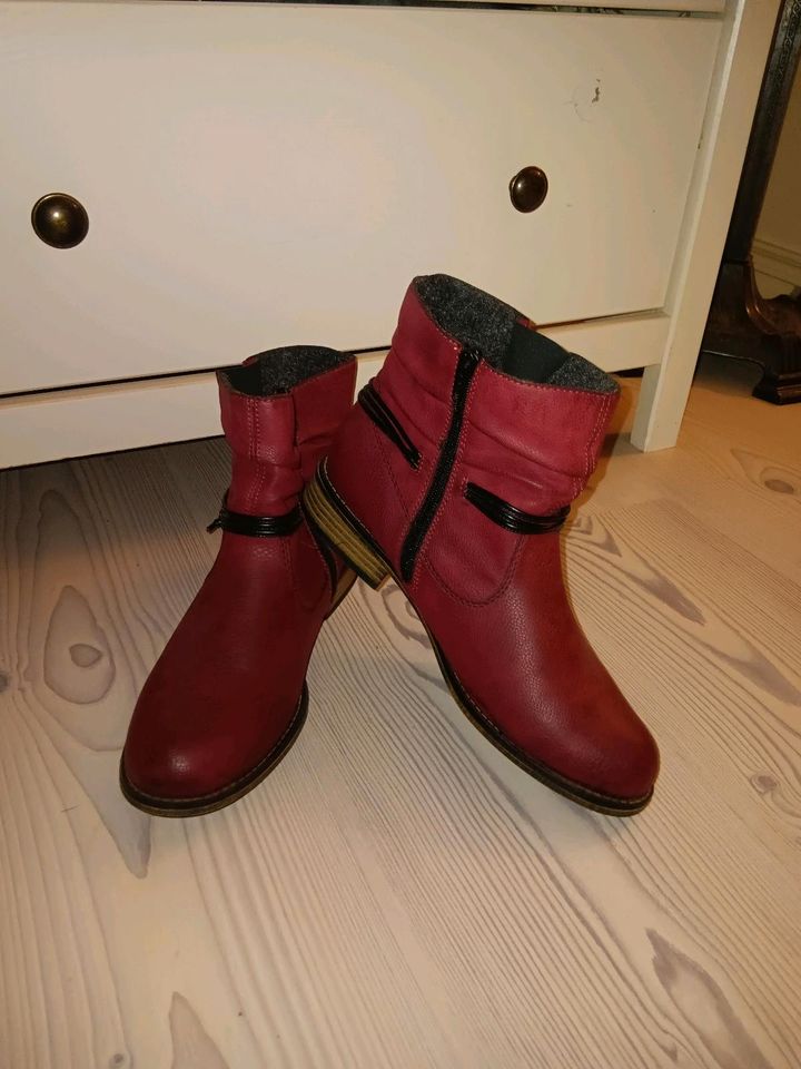 Rieker Stiefeletten Gr.41 Weinrot Top Zustand  !!! in Berlin