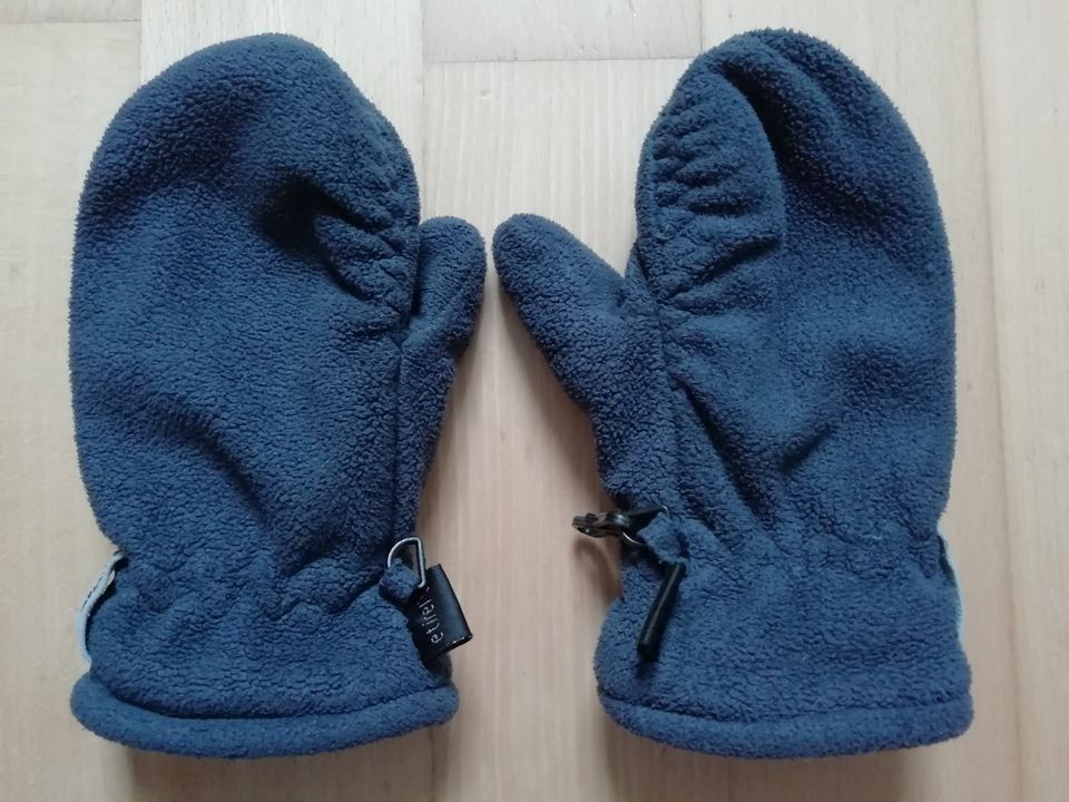 Kinder-Fleece-Handschuhe in Größe 3 von Etirel (Fäustlinge) in München