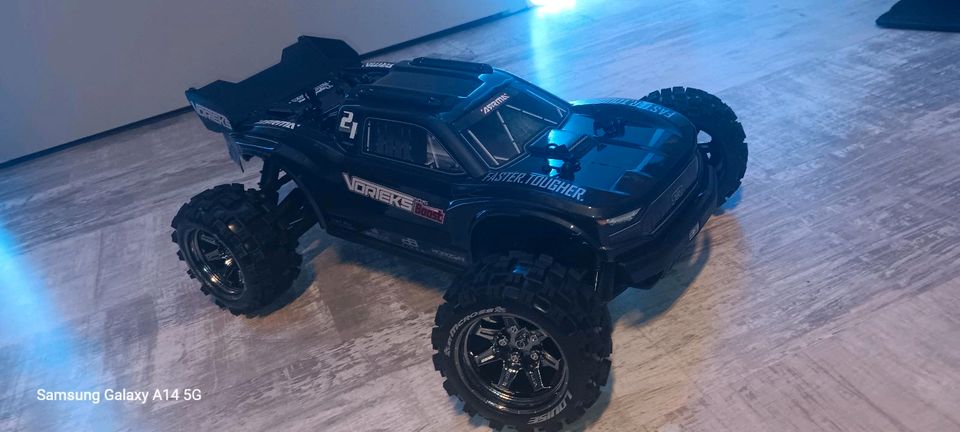 Moin suche Leute zum rc car fahren aus moers Duisburg in Moers