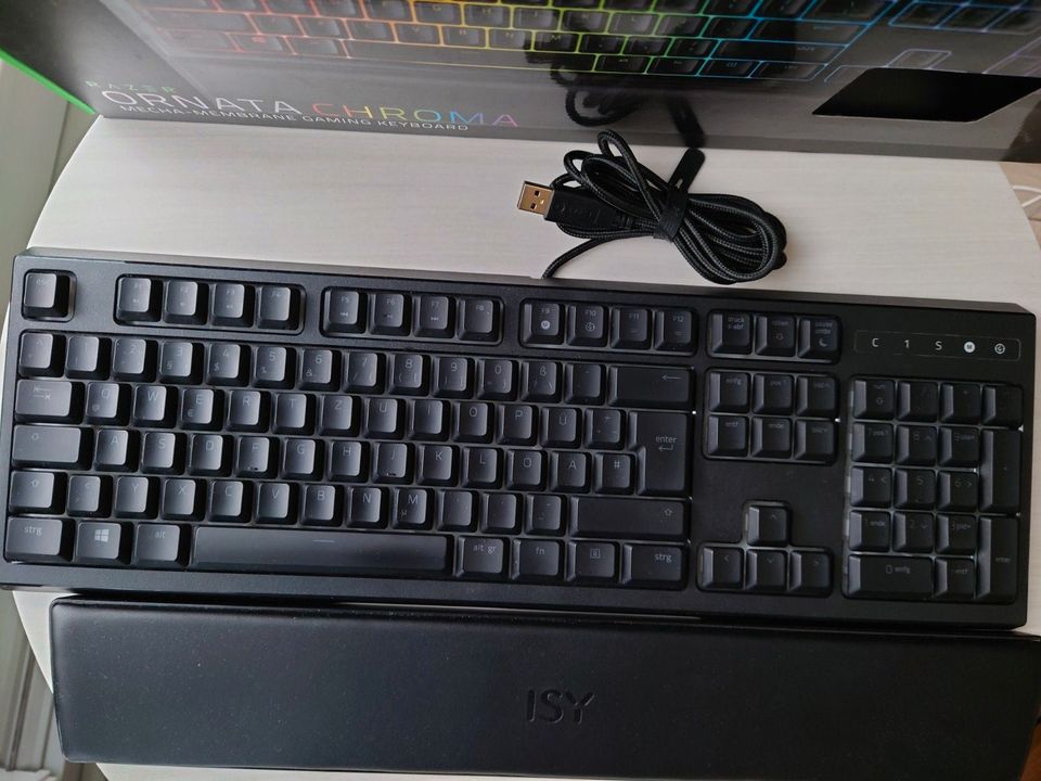 Razer Ornata Chroma - Gaming Tastatur in Hoppegarten