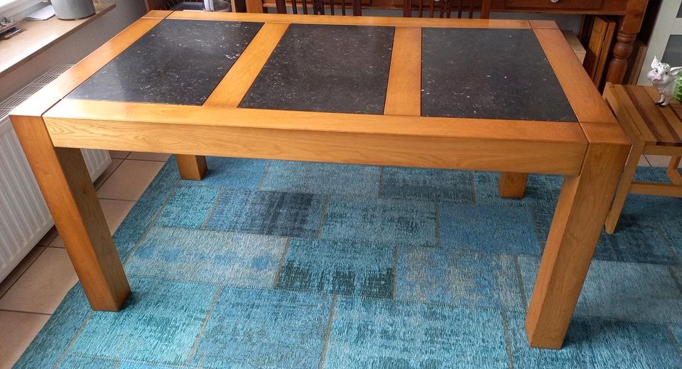 Tisch mit Granitplatten Esszimmertisch in Viersen