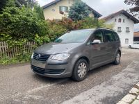 VW Touran 1.6 Benziner/ Klima/ TÜV Neu/ Service Neu/ AHK/Bj.2007 Bayern - Lengdorf Vorschau