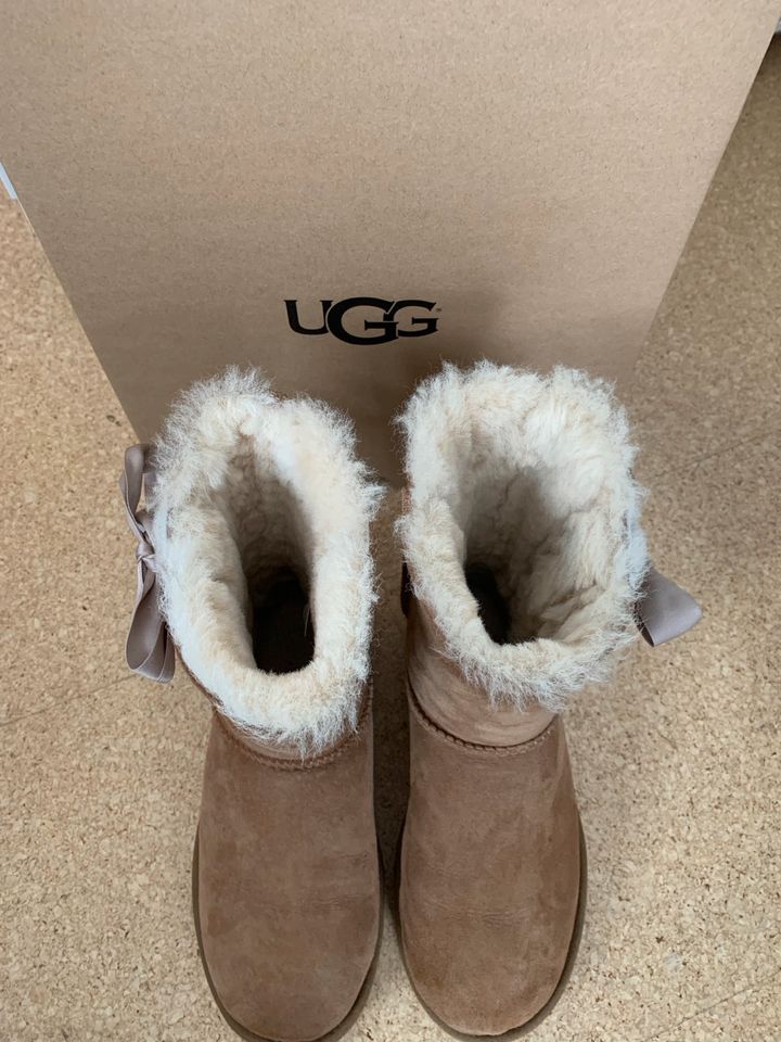 UGG Boot Pala Braun Gr. 37 *top* in Hörgertshausen