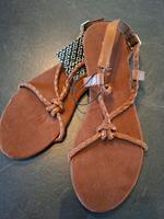 Sandalen, Wildleder Optik, braun, Gr. 38, neu mit Etikett Hessen - Bensheim Vorschau