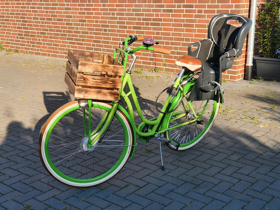28 Zoll Manufaktur Fahrrad grün Hollandrad in Jever