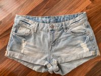 Jeansshorts/ Shorts/ kurze Hose Damen Gr.34 von H&M, top! Baden-Württemberg - Aglasterhausen Vorschau