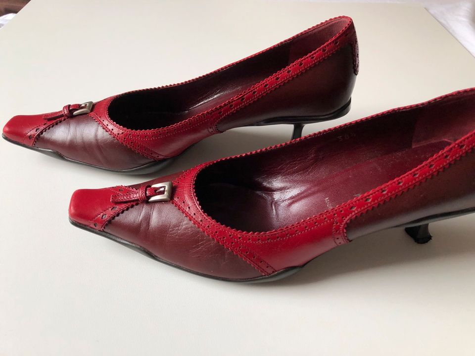 PRADA vintage Rote Pumps in Oberhausen