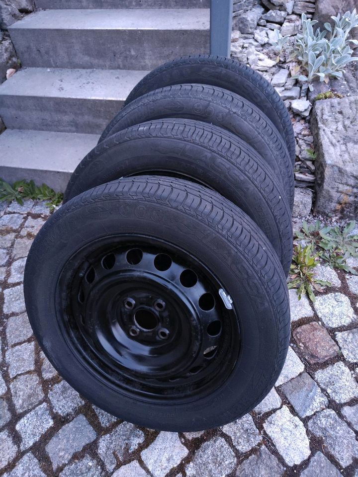 4 Sommerreifen mit Stahlfelgen 175/65 R15 in Zella-Mehlis