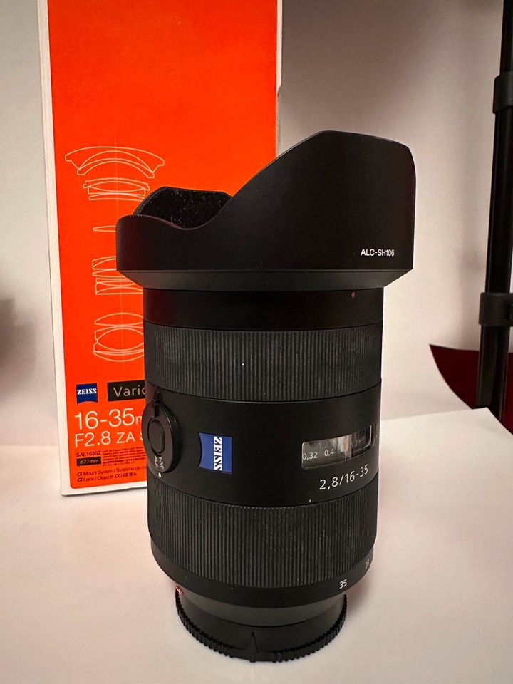 Zeiss Objektiv Sonnar 16-35mm F2.8 ZA SSM Sony in Egestorf