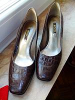 Sehr schöne Pumps Ecco Gr. 38 *NEU* Bonn - Auerberg Vorschau