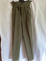 Hose, khaki, neu in Gr.34 Hessen - Bad Homburg Vorschau