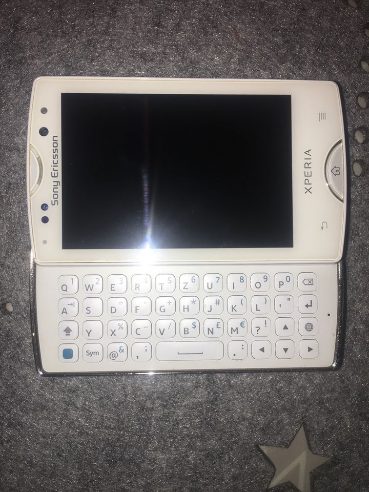 Xperia Mini pro SK 17i white Handy von Sony in Berlin